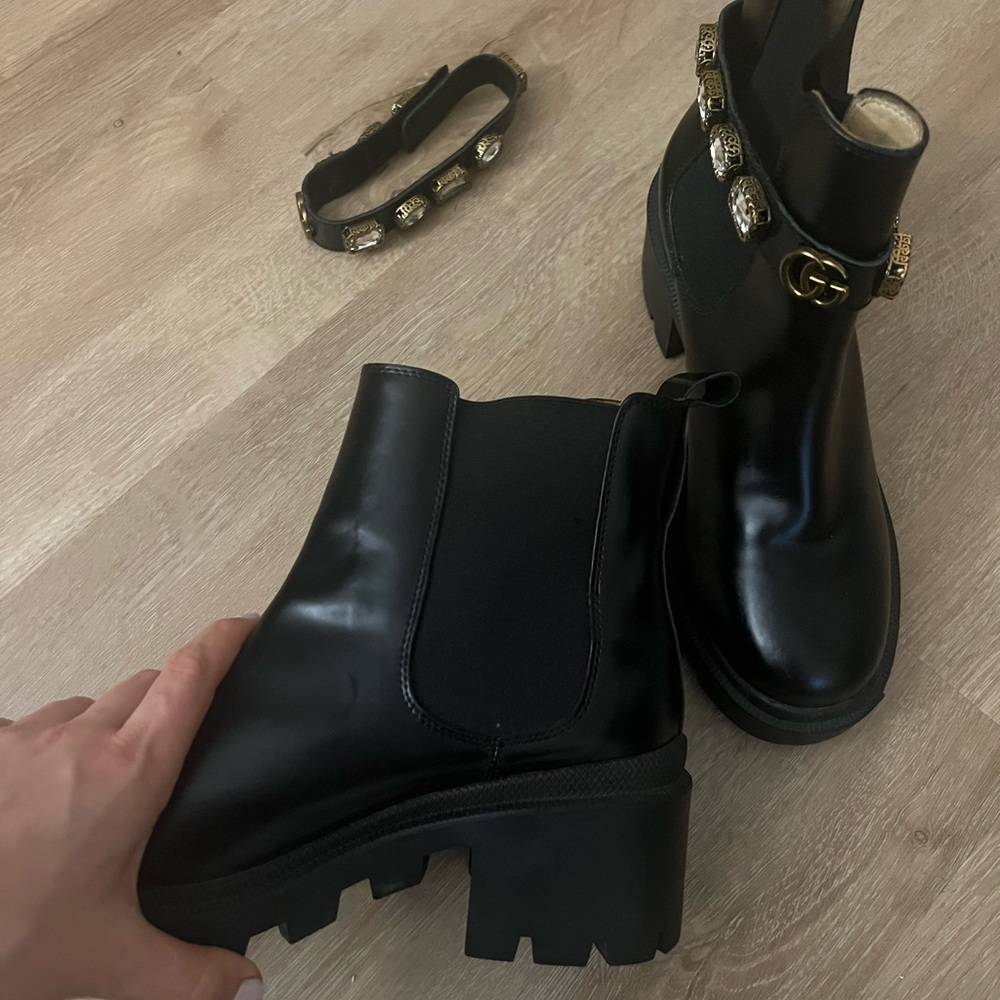 Boots with jeweled ankle removable piece - Picture 5 of 5